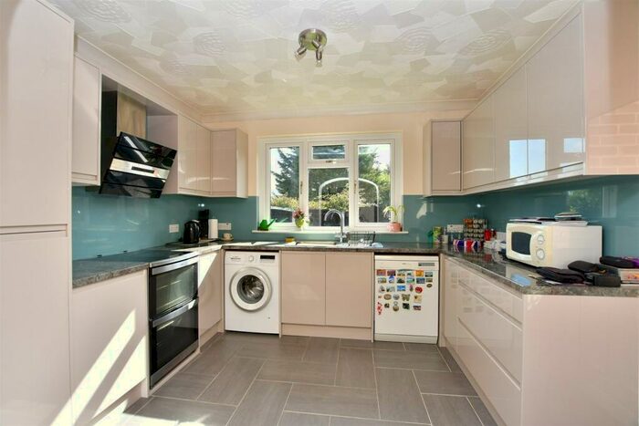3 Bedroom Semi-Detached House For Sale In Stoke Road, Hoo, Rochester, Kent, ME3