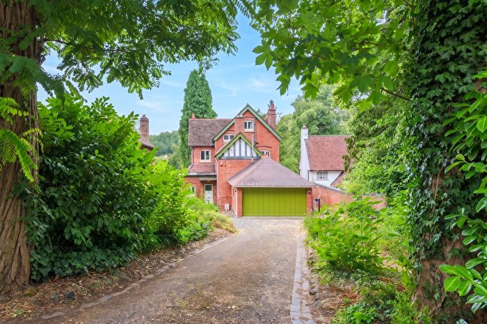 5 Bedroom Detached House For Sale In Tudor Hill, Sutton Coldfield, B73