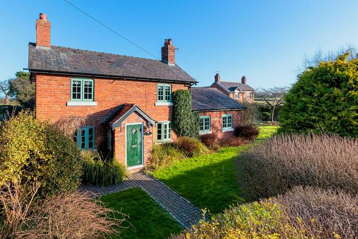 4 Bedroom Detached House For Sale In Huxley Lane, Huxley, Chester, CH3