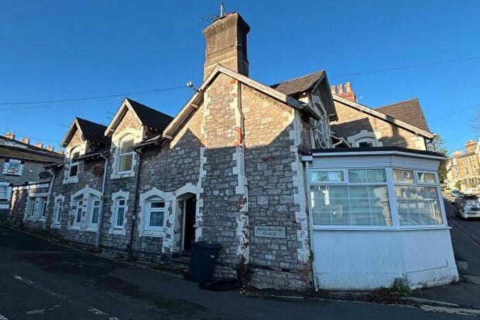 2 Bedroom Flat To Rent In Waterloo Road, Torquay, TQ1