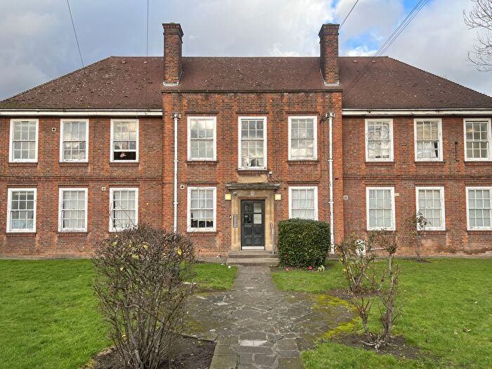 Studio To Rent In Latymer Road, Edmonton, N9