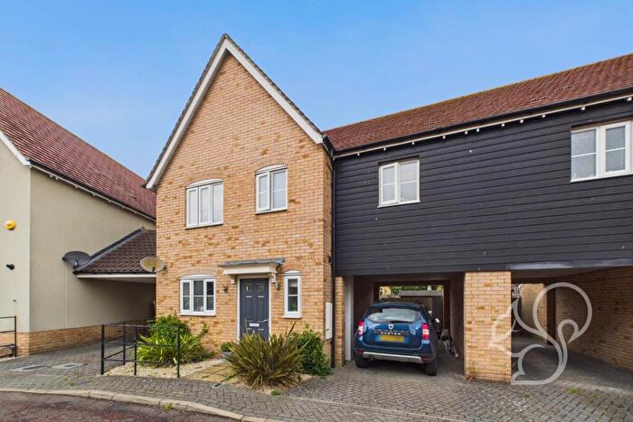 3 Bedroom Link Detached House For Sale In Travers Road, Colchester, CO2