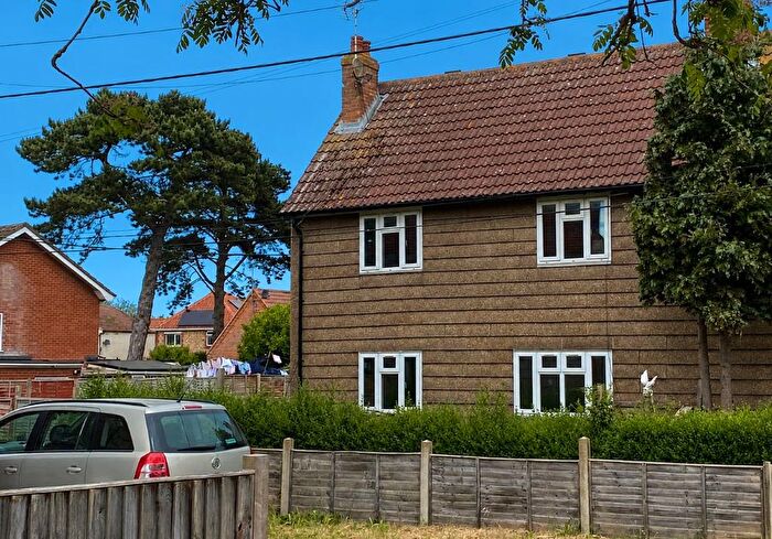 3 Bedroom Semi Detached House For Sale In The Close, Holt, Norfolk, NR25