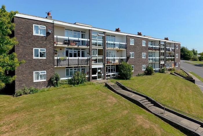 2 Bedroom Apartment To Rent In Jesuit Close, Canterbury, CT2