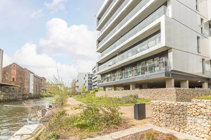 2 Bedroom Flat For Sale In Gavin Bank, Norwich, NR1