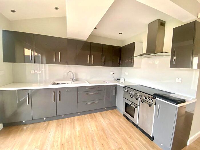 3 Bedroom House To Rent In Stennels Close, Coventry, CV6