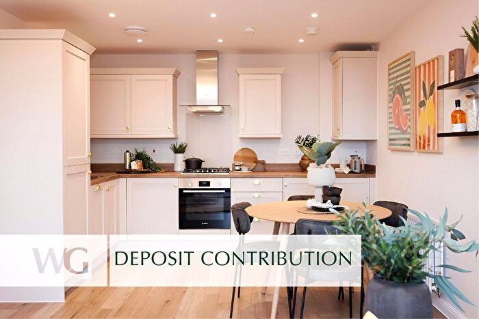 2 Bedroom Flat For Sale In Alphington, Exeter, EX2