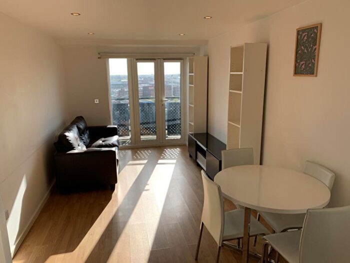 1 Bedroom Apartment To Rent In Hive, Masshouse Plaza, Birmingham, B5