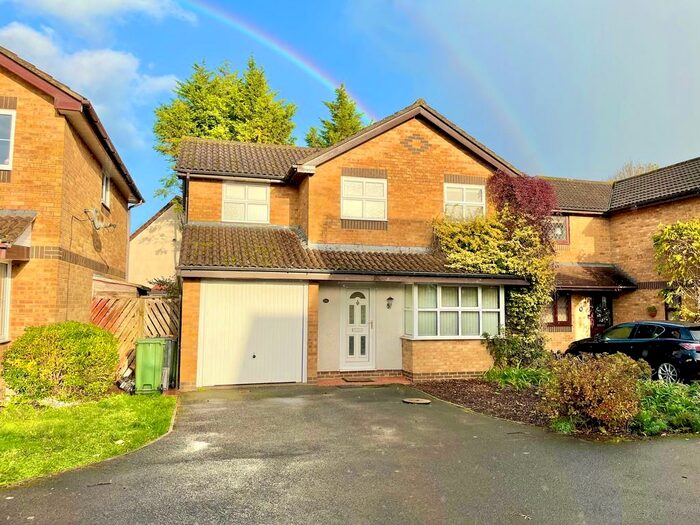 4 Bedroom Detached House To Rent In Chepstow Close, Chandler's Ford, SO53