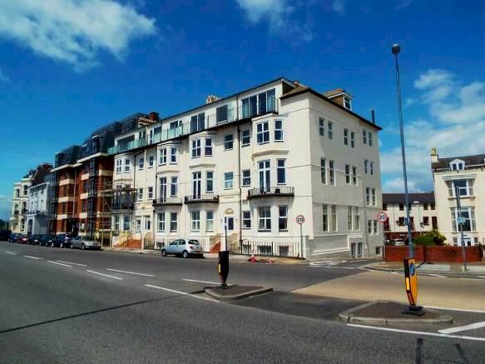 2 Bedroom Flat To Rent In South Parade, Southsea, PO4