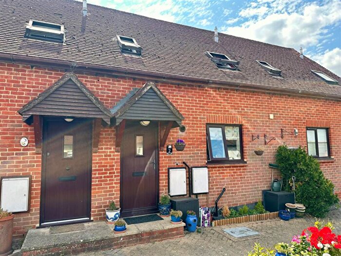 1 Bedroom Terraced House For Sale In Crown Lane, Badshot Lea, Farnham, GU9