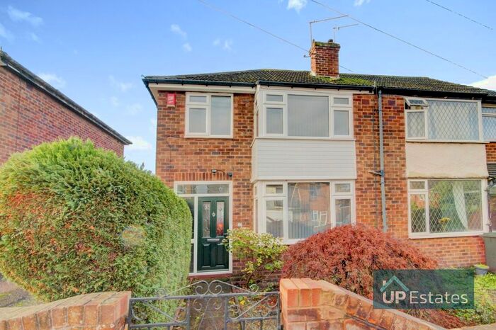 3 Bedroom End Of Terrace House To Rent In Sedgemoor Road, Willenhall, Coventry, CV3