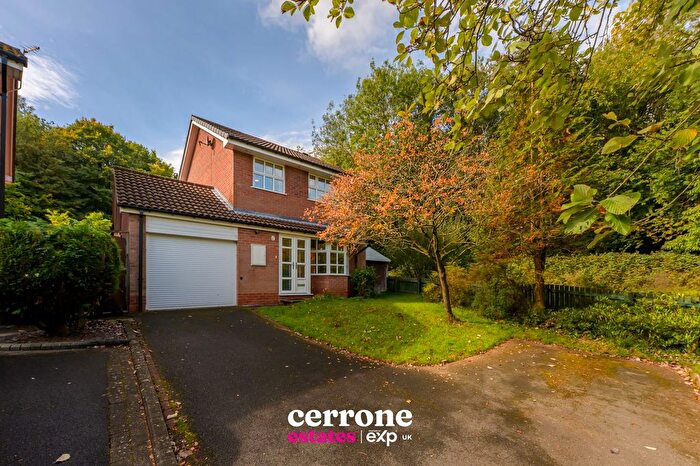 4 Bedroom Detached House For Sale In Rosehall Close, Oakenshaw, Redditch, B98