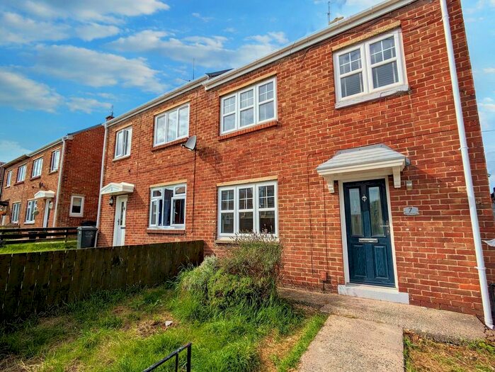 2 Bedroom Semi-Detached House To Rent In Dove Avenue, Jarrow, NE32