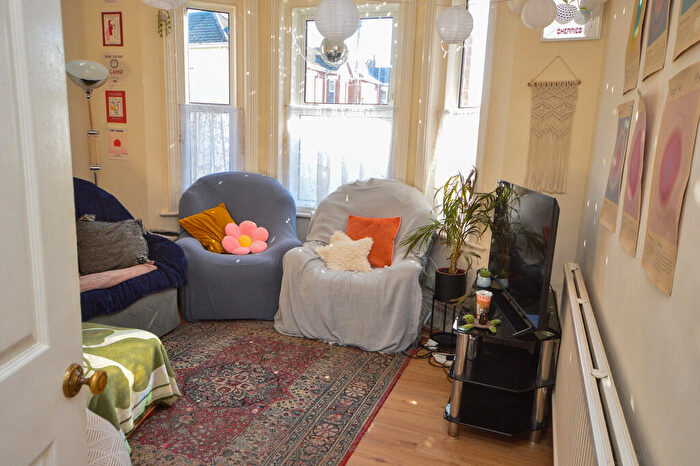 4 Bedroom Detached House To Rent In Brassey Road, Winton, Bournemouth, BH9