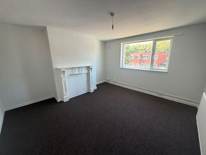 2 Bedroom Flat To Rent In Morrison Avenue, Maltby, Rotherherham, S66