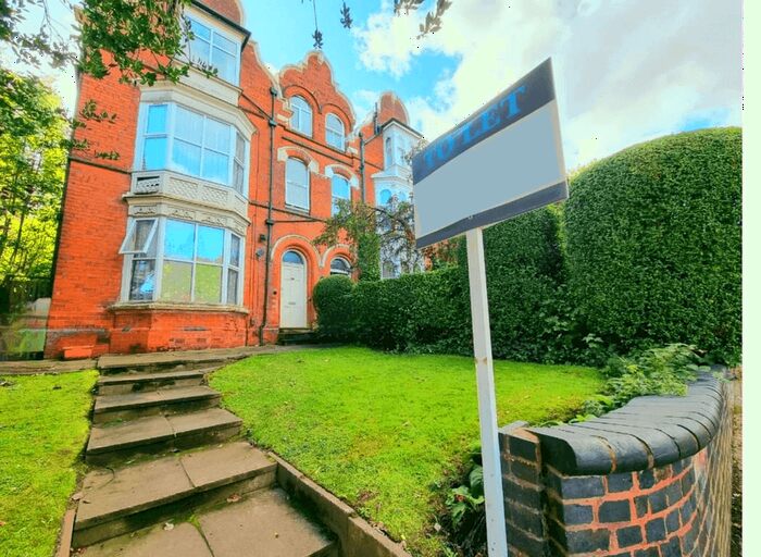 2 Bedroom Flat To Rent In Forest Road, Moseley, Birmingham, B13