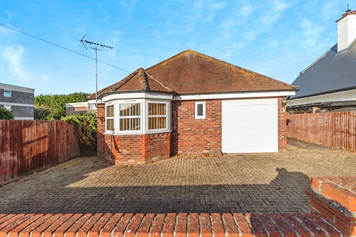 3 Bedroom Detached Bungalow For Sale In Uplands Road, Clacton-On-Sea, CO15