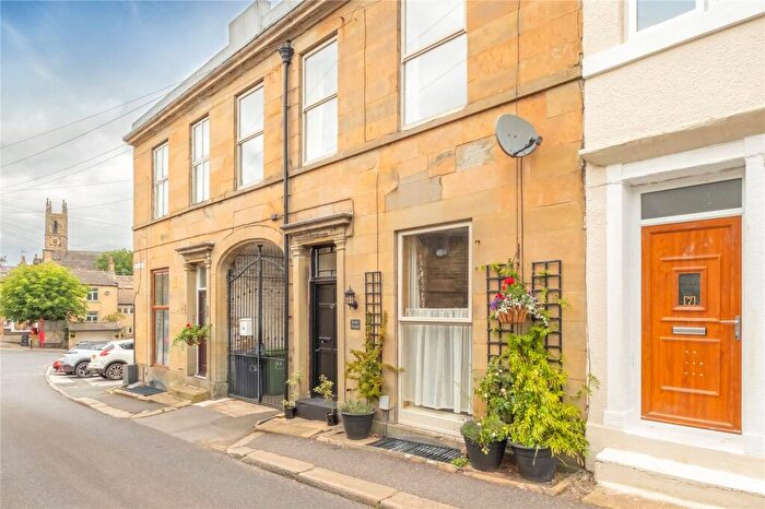 3 Bedroom Terraced House For Sale In Southgate, Honley, Holmfirth, HD9