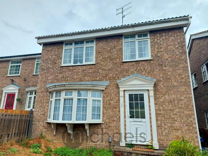 5 Bedroom Detached House To Rent In Pickford Walk, Colchester, CO4