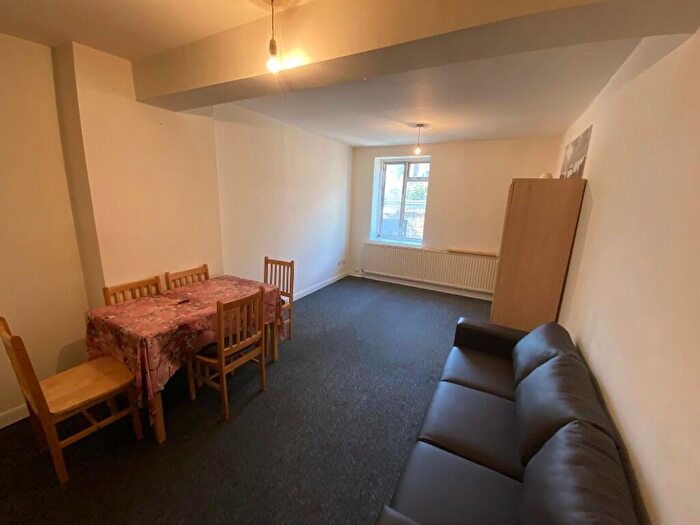 2 Bedroom Flat To Rent In Craven Park Road, London, NW10