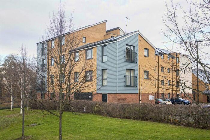 2 Bedroom Flat To Rent In Stratford Road, Wolverton, Milton Keynes, MK12