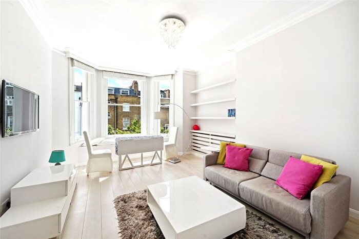 2 Bedroom Flat To Rent In Holland Road, London, W14