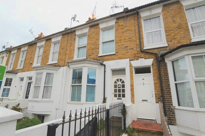2 Bedroom Flat To Rent In Duncan Road, Ramsgate, CT11