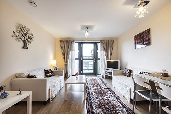 1 Bedroom Flat To Rent In Sandover House, Bermondsey, SE16