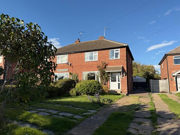 3 Bedroom Semi-Detached House For Sale In Washingborough Road, Heighington, LN4
