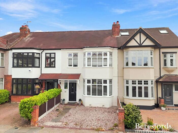 3 Bedroom Terraced House For Sale In Stanley Avenue, Gidea Park, RM2