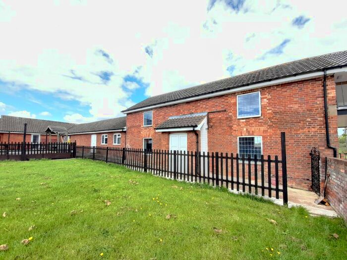 1 Bedroom Barn Conversion To Rent In Mount Pleasant Farm, Leighton Buzzard, LU7