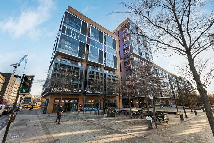 1 Bedroom Flat For Sale In Collins Tower, Blues Street, London, E8