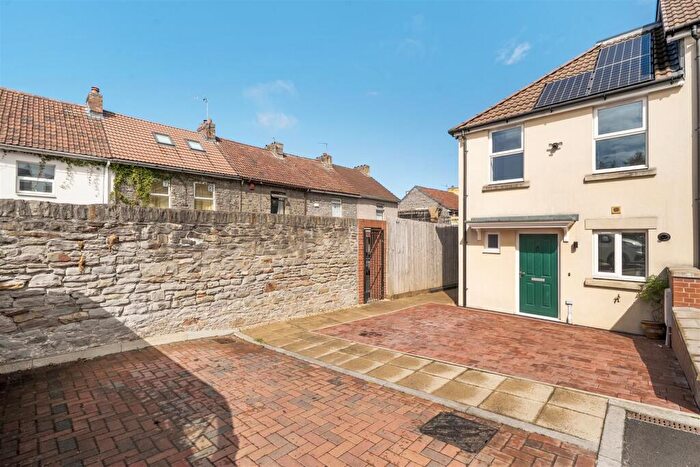 2 Bedroom End Of Terrace House For Sale In Filwood Gardens, Kingswood, Bristol, BS15