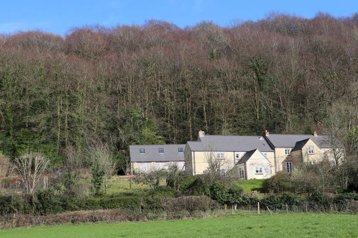 6 Bedroom Detached House For Sale In Stockend, Edge, Stroud, GL6