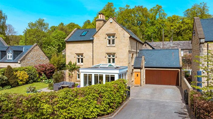 5 Bedroom Detached House For Sale In Lakestream House, St. Johns Park, Leeds, West Yorkshire, LS8