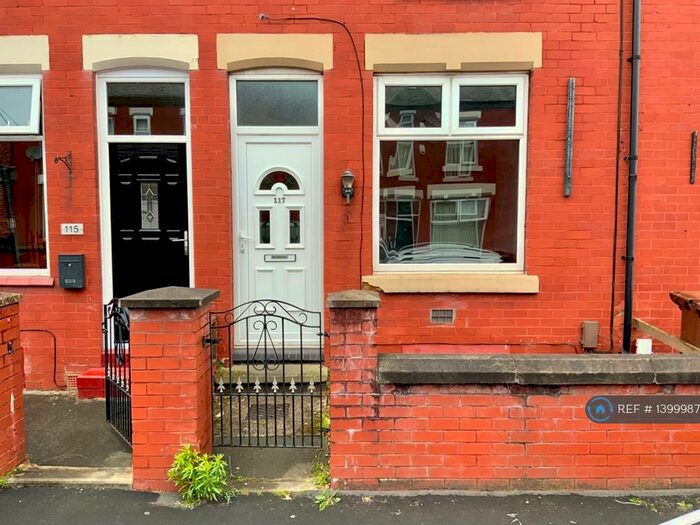 2 Bedroom Terraced House To Rent In Lowfield Road, Stockport, SK3
