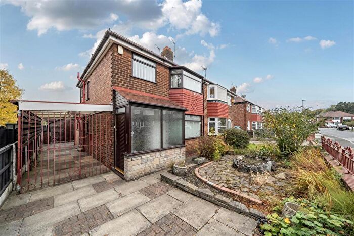 3 Bedroom Semi-Detached House For Sale In Hazel Road, Whitefield, M45