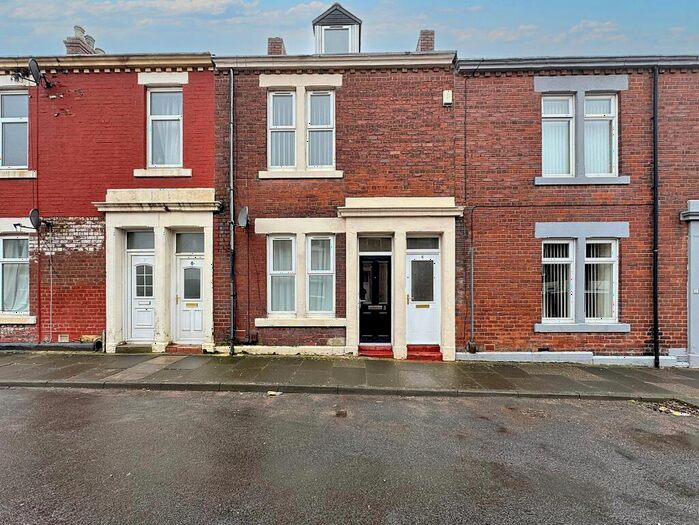2 Bedroom Maisonette To Rent In Gladstone Street, Wallsend, Tyne And Wear, NE28