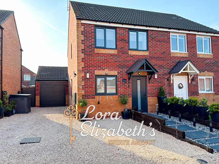 3 Bedroom Semi-Detached House For Sale In Primrose Way, Langwith, NG20