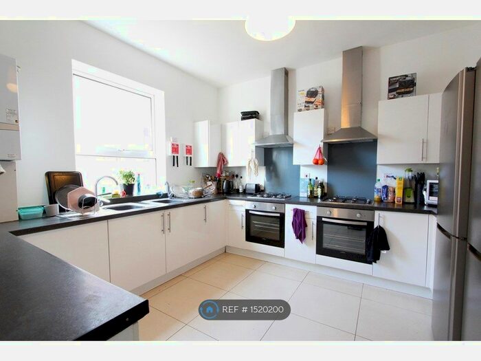 8 Bedroom Detached House To Rent In Erleigh Road, Reading, RG1