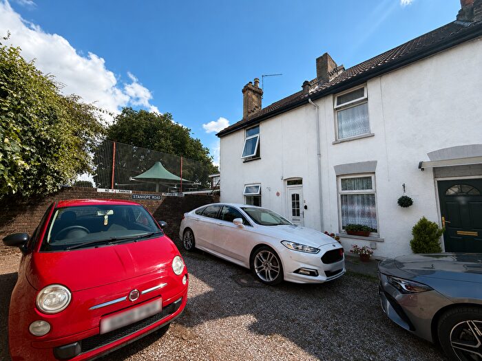 3 Bedroom Property To Rent In Stanhope Road, Rochester, ME2