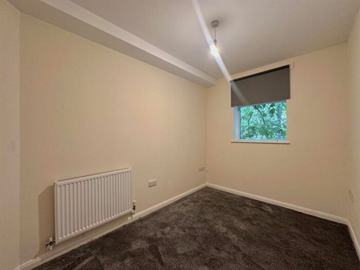 2 Bedroom Flat To Rent In Wilbraham Road, Chorlton, Manchester, M21