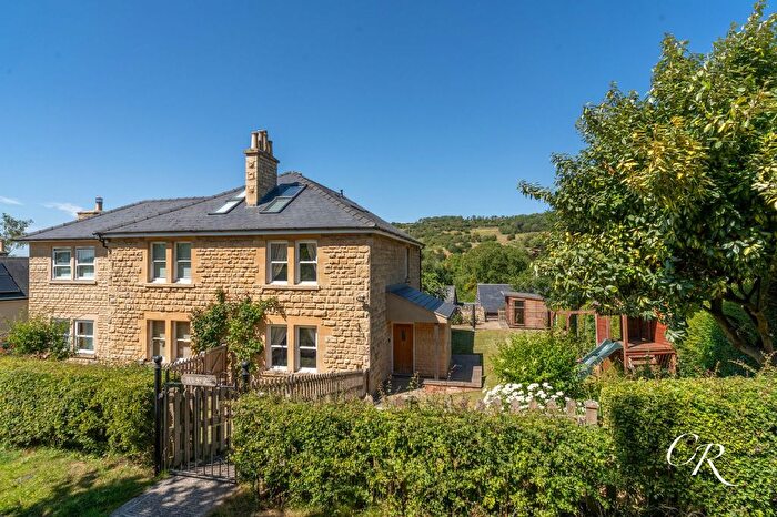 3 Bedroom Semi-Detached House For Sale In Besford Road, Cleeve Hill, GL52