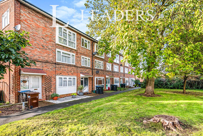 1 Bedroom Flat To Rent In The Hides, CM20