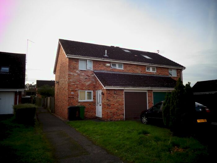 3 Bedroom Semi-Detached House To Rent In Larkfield, Basingstoke, RG24