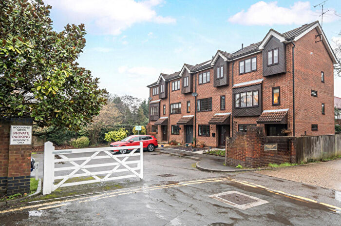 4 Bedroom House For Sale In Woodhaven Mews, Gainsborough Court, Walton-On-Thames, Surrey, KT12