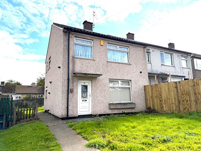 3 Bedroom Terraced House For Sale In Wansford Close, Holmewood, Bradford, West Yorkshire, BD4