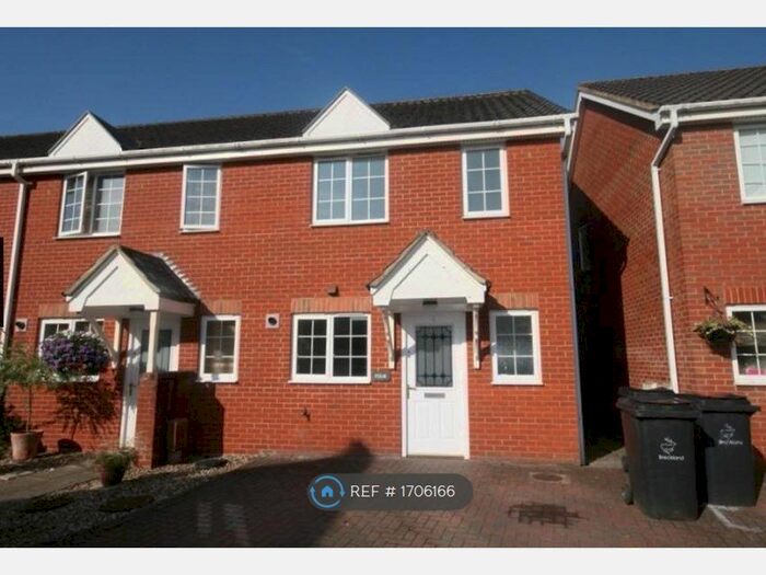 2 Bedroom End Of Terrace House To Rent In Cawdor Close, Attleborough, NR17