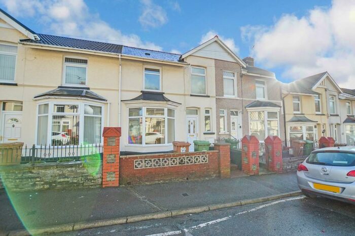 3 Bedroom Terraced House To Rent In Station Road, Ystrad Mynach, CF82